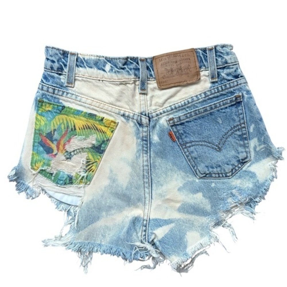 The Laundry Room Light Blue Acid Wash Denim Jean Shorts with Tropical Patch